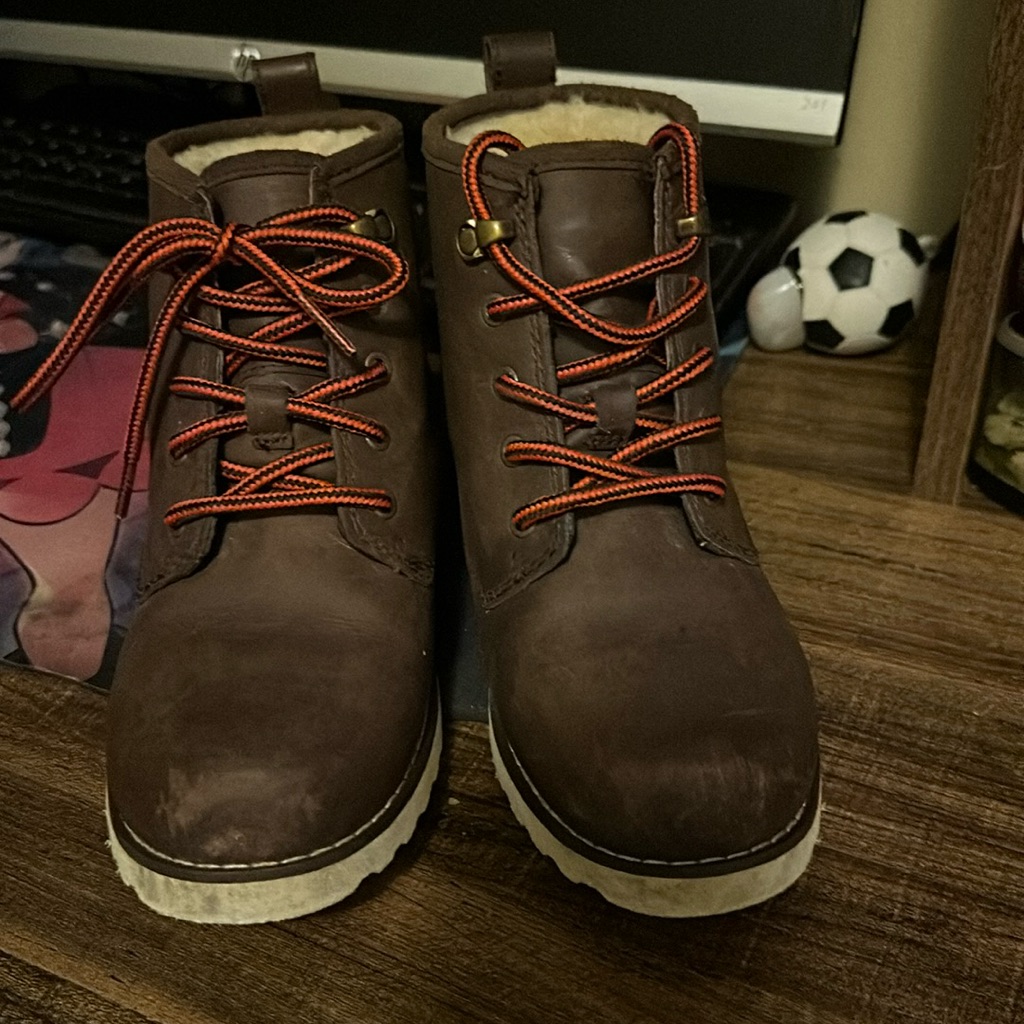 Ugg